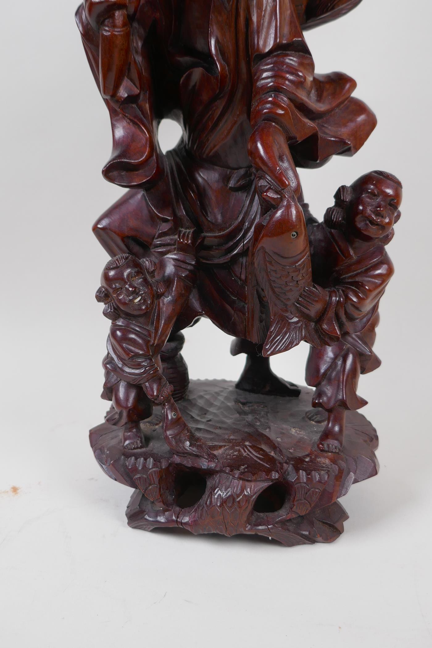 A Chinese root carving of a fisherman with two small boys, 42cm high - Image 3 of 3