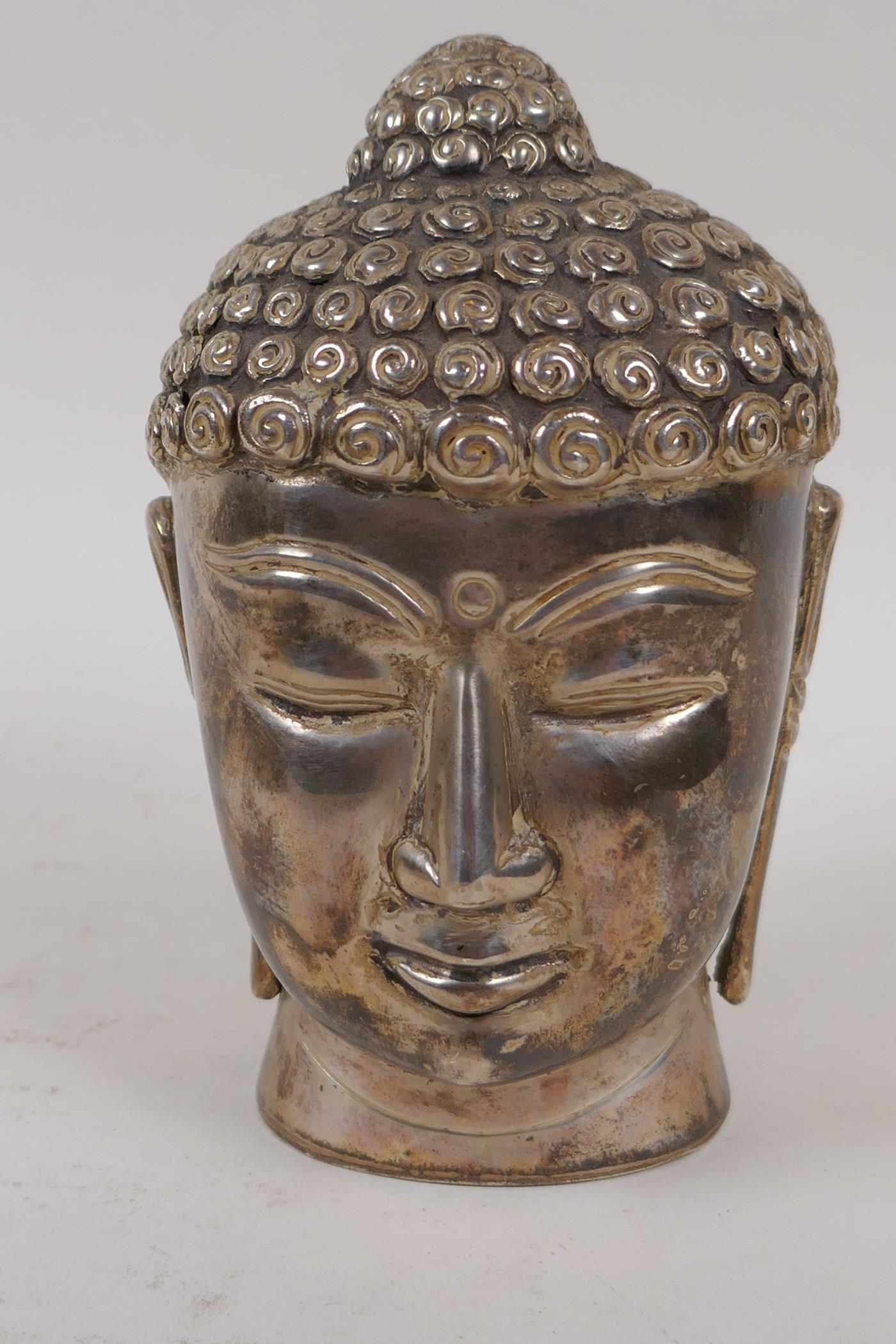 A tested silver model of Buddha's head, 14cm high, 310g - Image 2 of 5