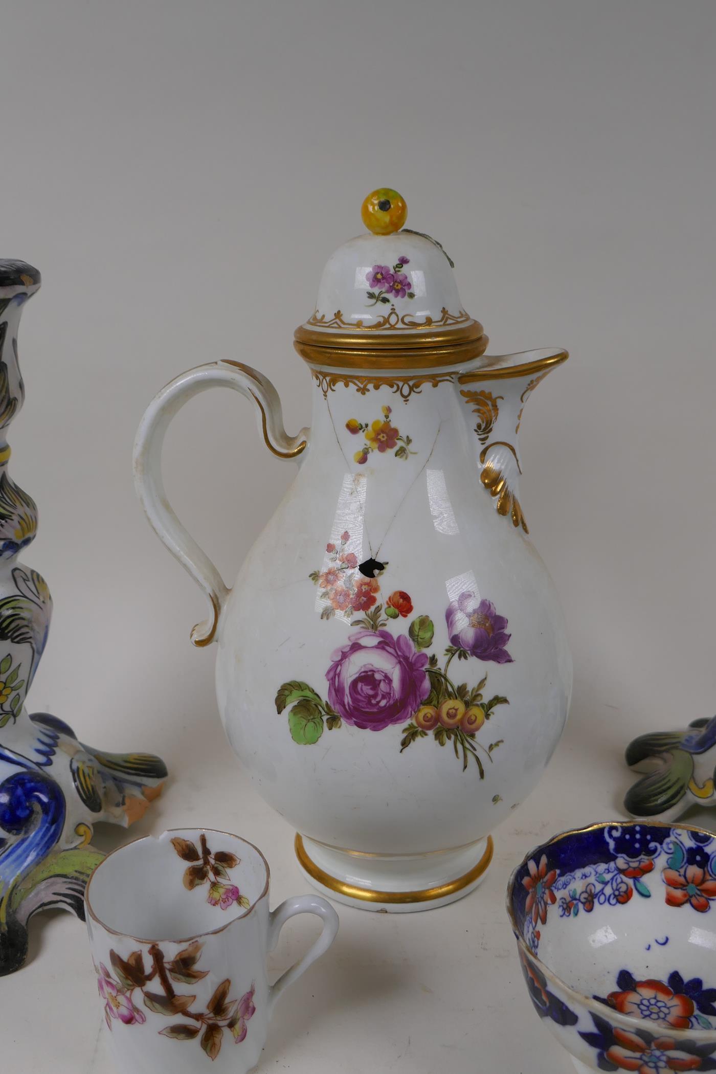 A quantity of C19th and early C20th British and Continental porcelain items including cups, saucers, - Image 3 of 9