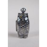 A silver plated sovereign case in the form of an owl, 7cm