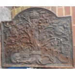 A C19th cast iron fire back, 89 x 70cms