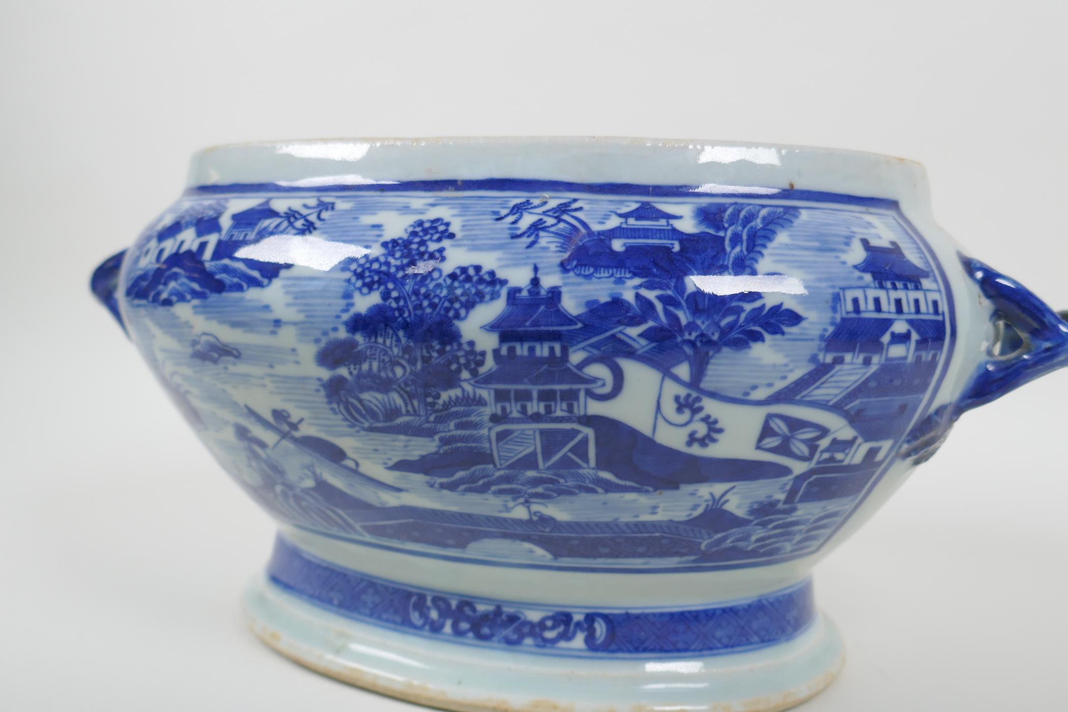 A C19th Chinese export blue and white porcelain two handled oval planter with decorative riverside - Image 3 of 5