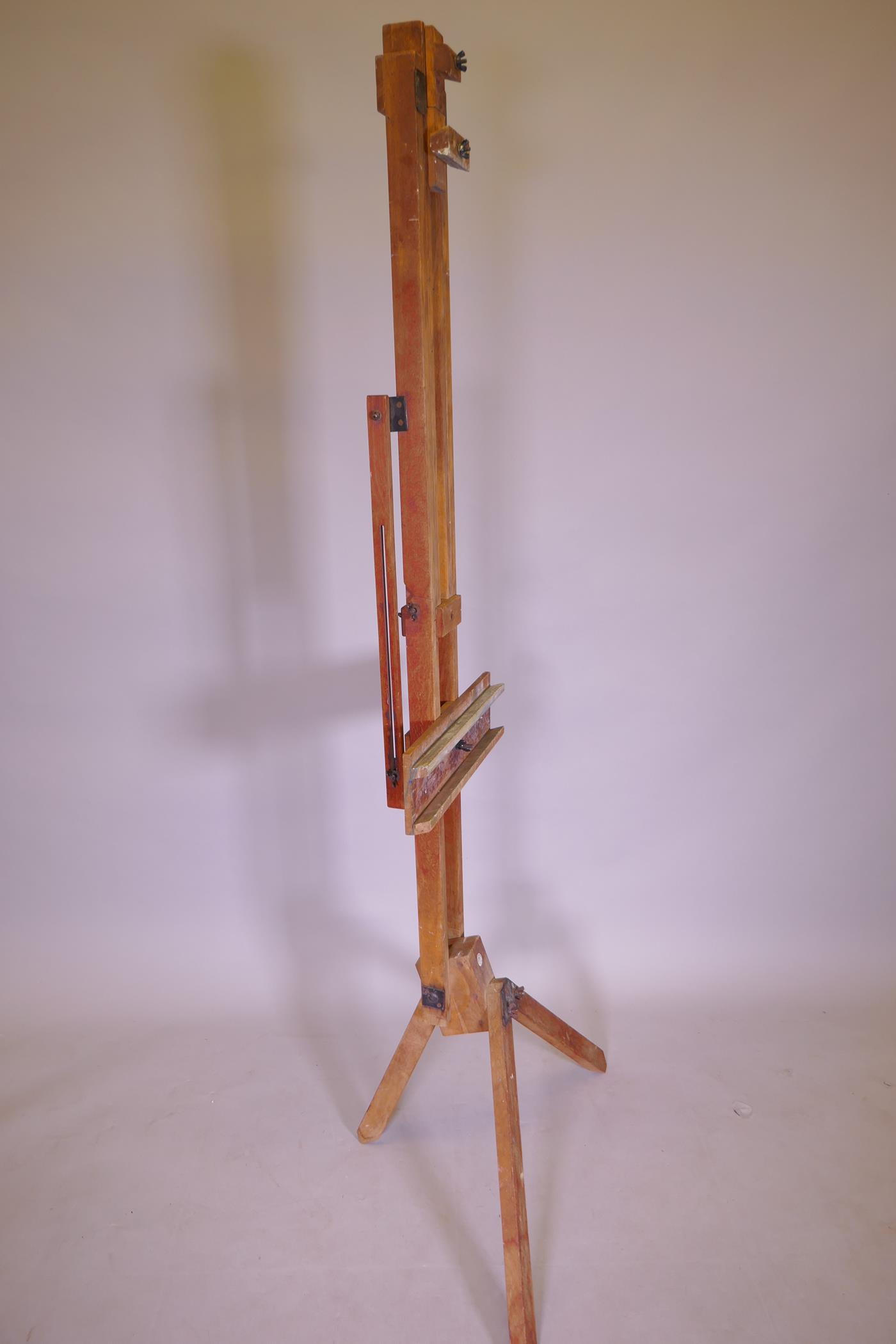 A Windsor and Newton folding artist's easel, 194cm high - Image 3 of 4