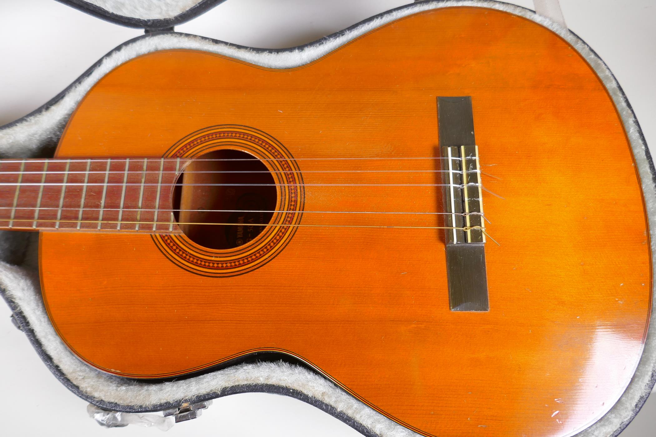 A Yamaha G50-A Spanish guitar (Nippon Gakki S Ltd) in a fitted hard case, 100cm long - Image 2 of 5