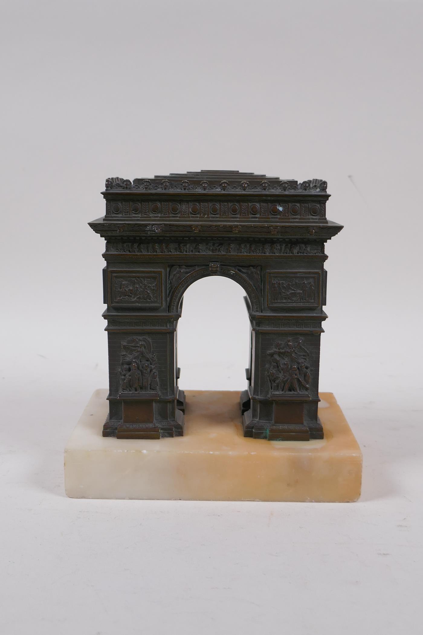 A Grand Tour style bronze Arc de Triomphe, on a marble base, 14cm x 10cm, 16cm high - Image 2 of 4