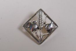 A sterling silver Georg Jensen style brooch with bird and wheat decoration, 2.5cm x 2.5cm