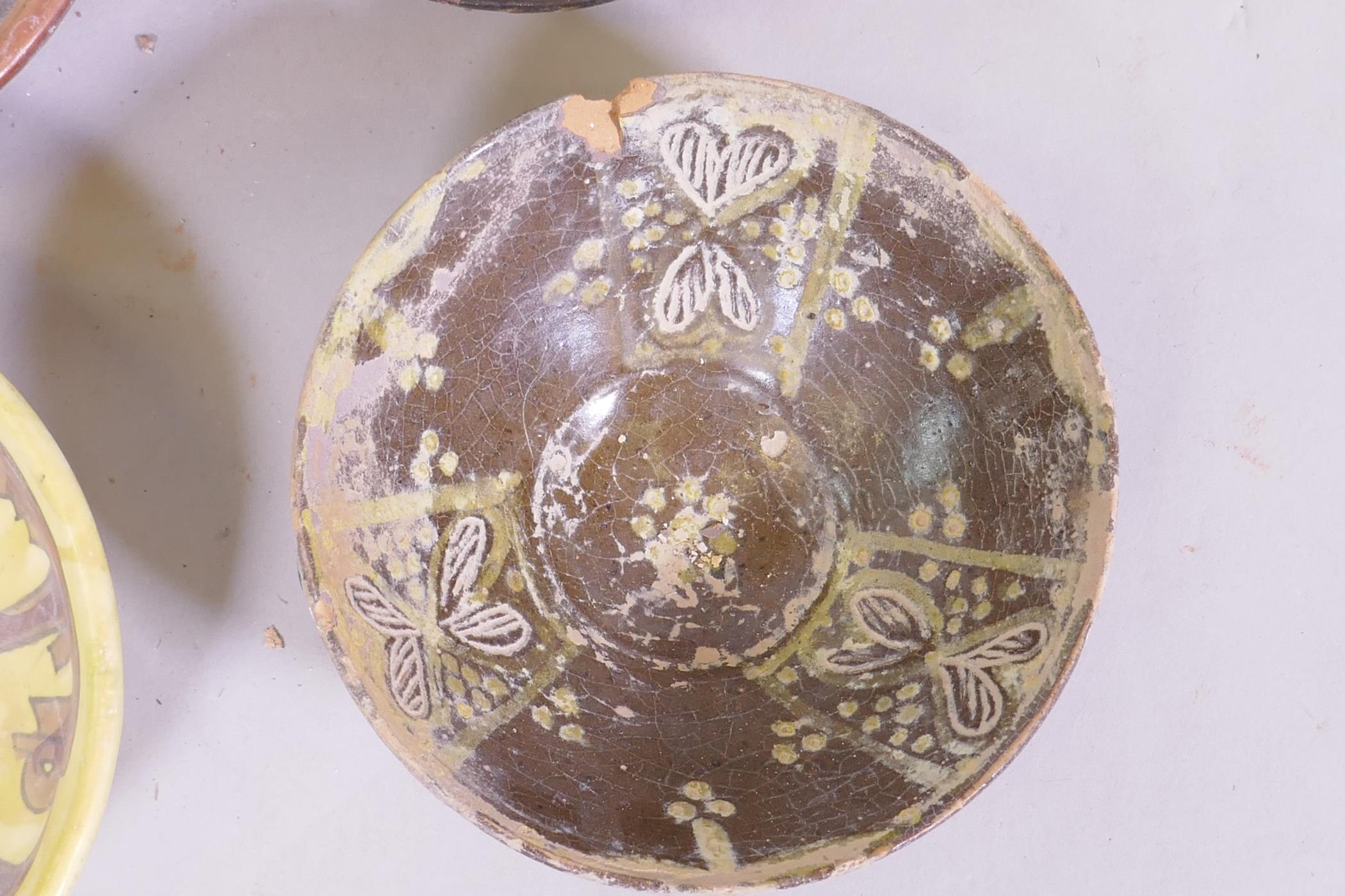 Four terracotta bowls with Islamic decoration and calligraphy, 15cm diameter - Image 4 of 6