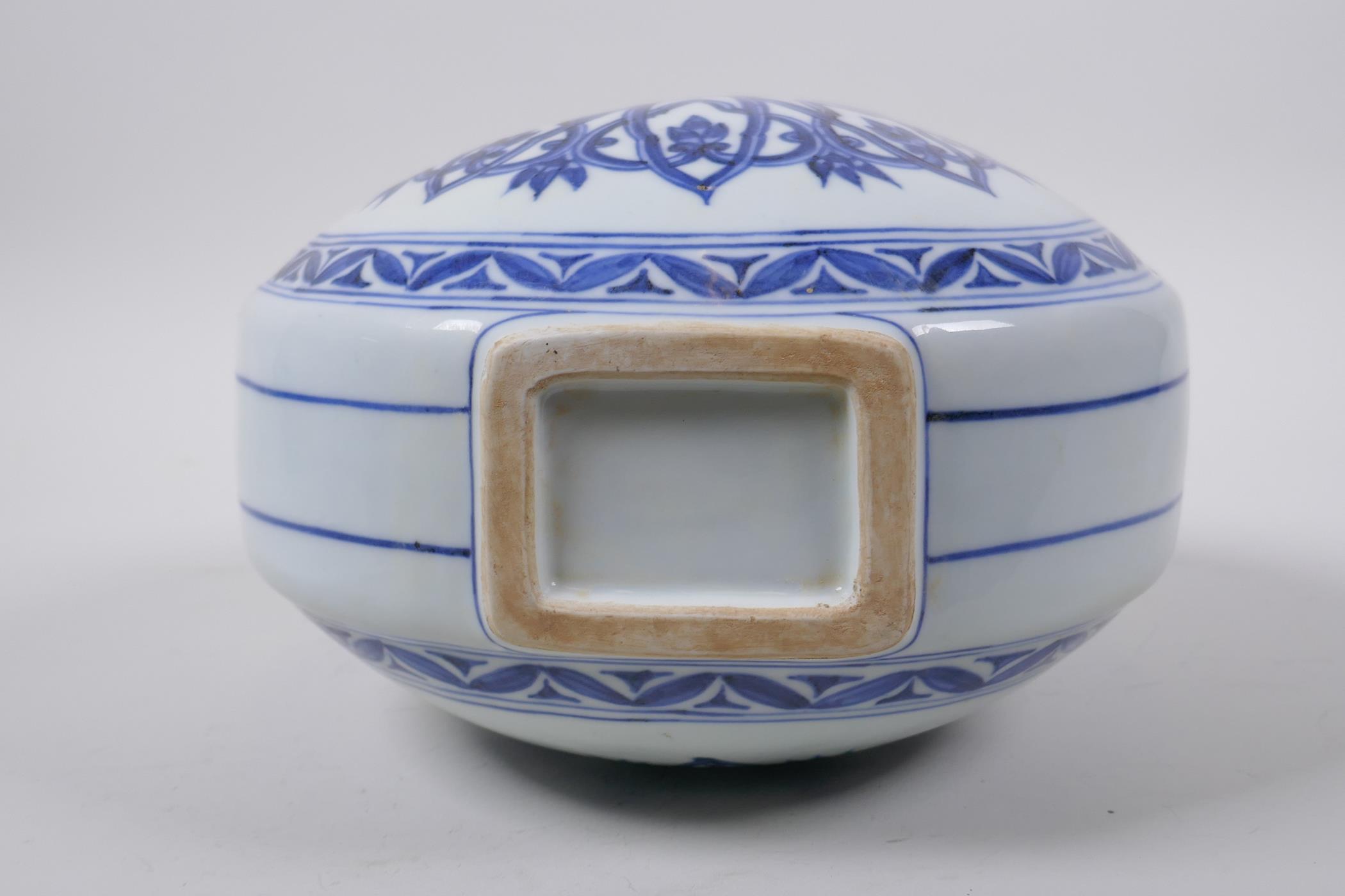 A blue and white porcelain two handled moon flask, Chinese Xuande 6 character mark to rim, 30cm high - Image 5 of 5