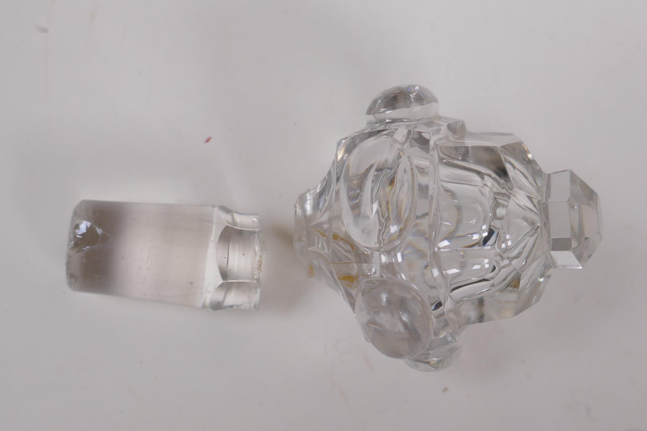 A lead crystal mallet decanter with cut and etched decoration of figures on horseback, stopper AF, - Image 4 of 5