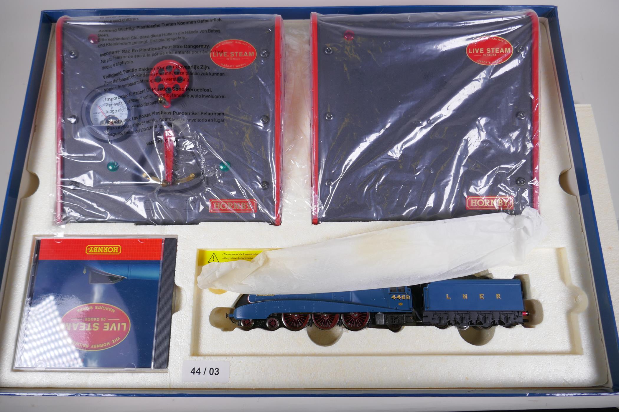 A Hornby Live Steam 00 gauge train set 'Mallard' with accessories, in original box, unused - Image 3 of 7