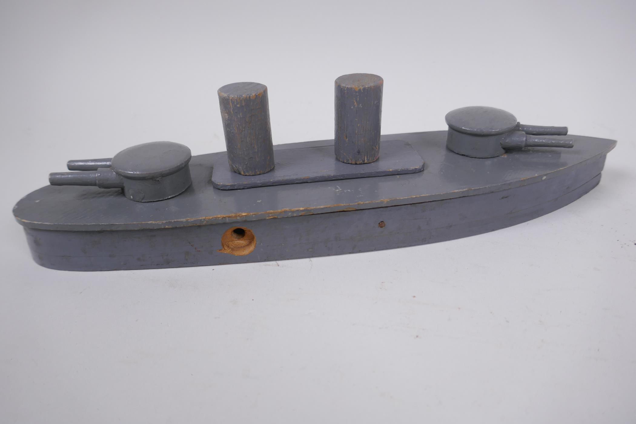 A wooden toy model of a battleship and submarine by Schoenhut, c1914, battleship 29cm, missing - Image 3 of 5