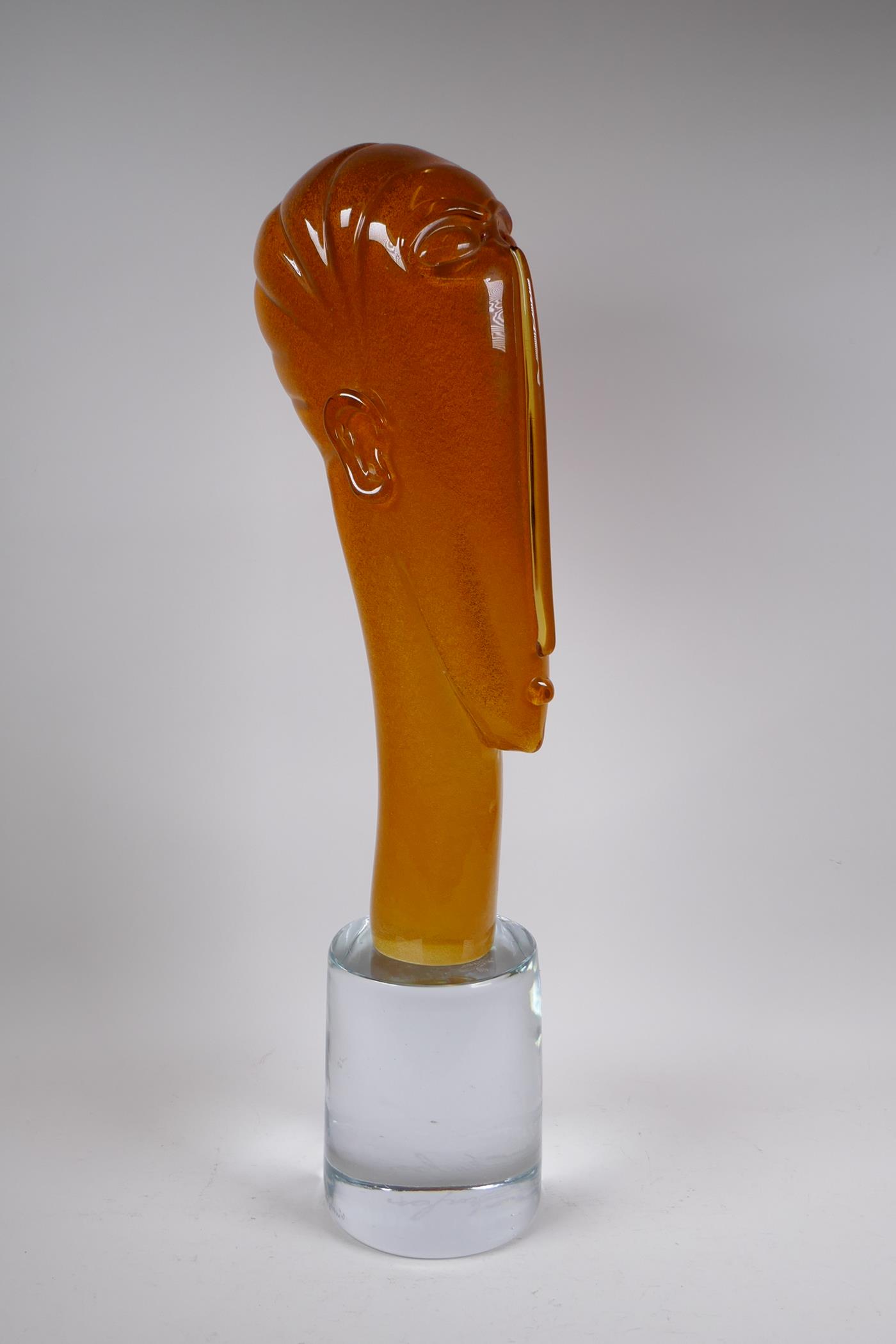 Walter Furlan, Italian, 1931-2018, 'Homage to Modigliani', abstract Murano glass headbust sculpture,