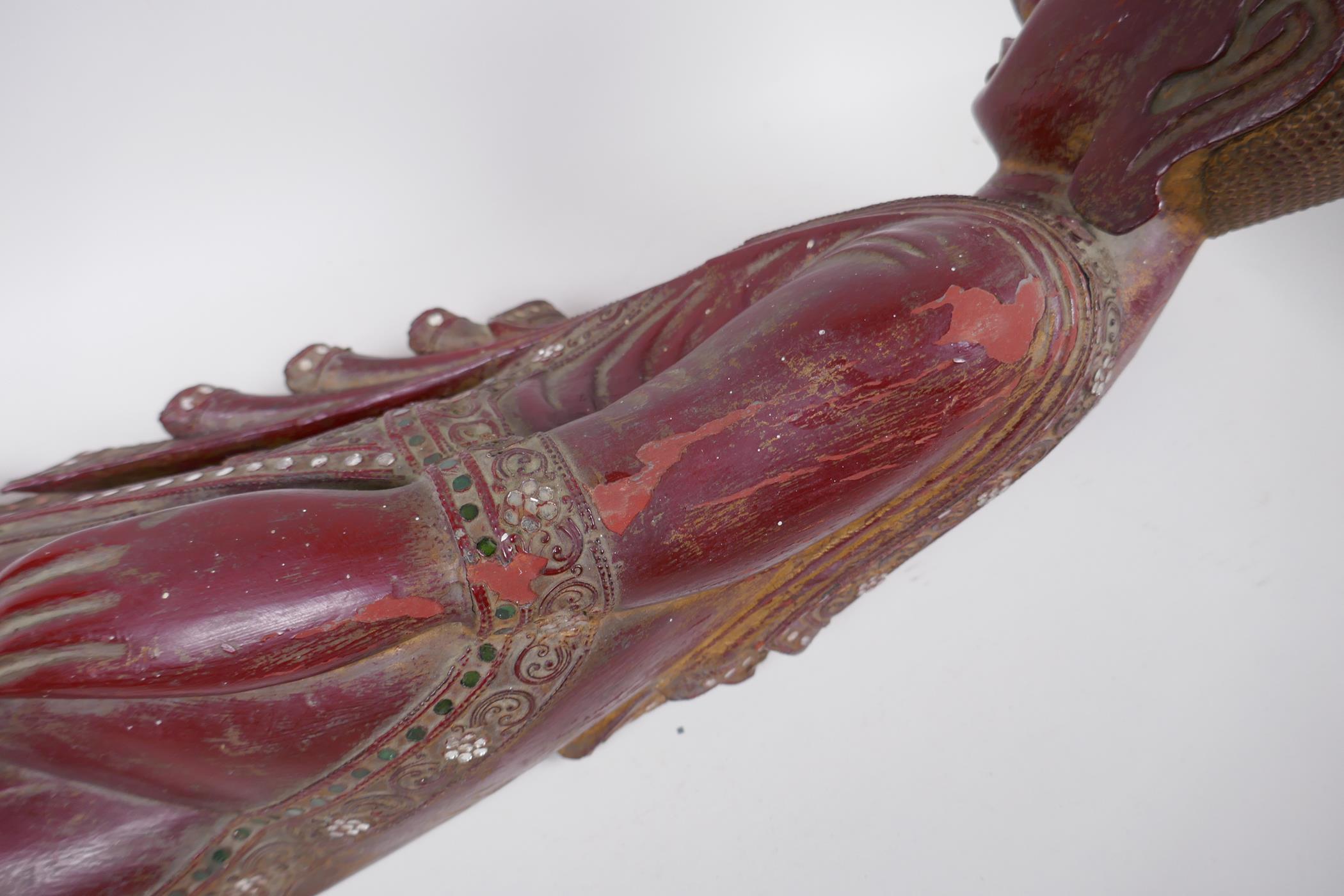 An antique Burmese carved and lacquered wood reclining figure of Buddha, 78cm long - Image 6 of 7