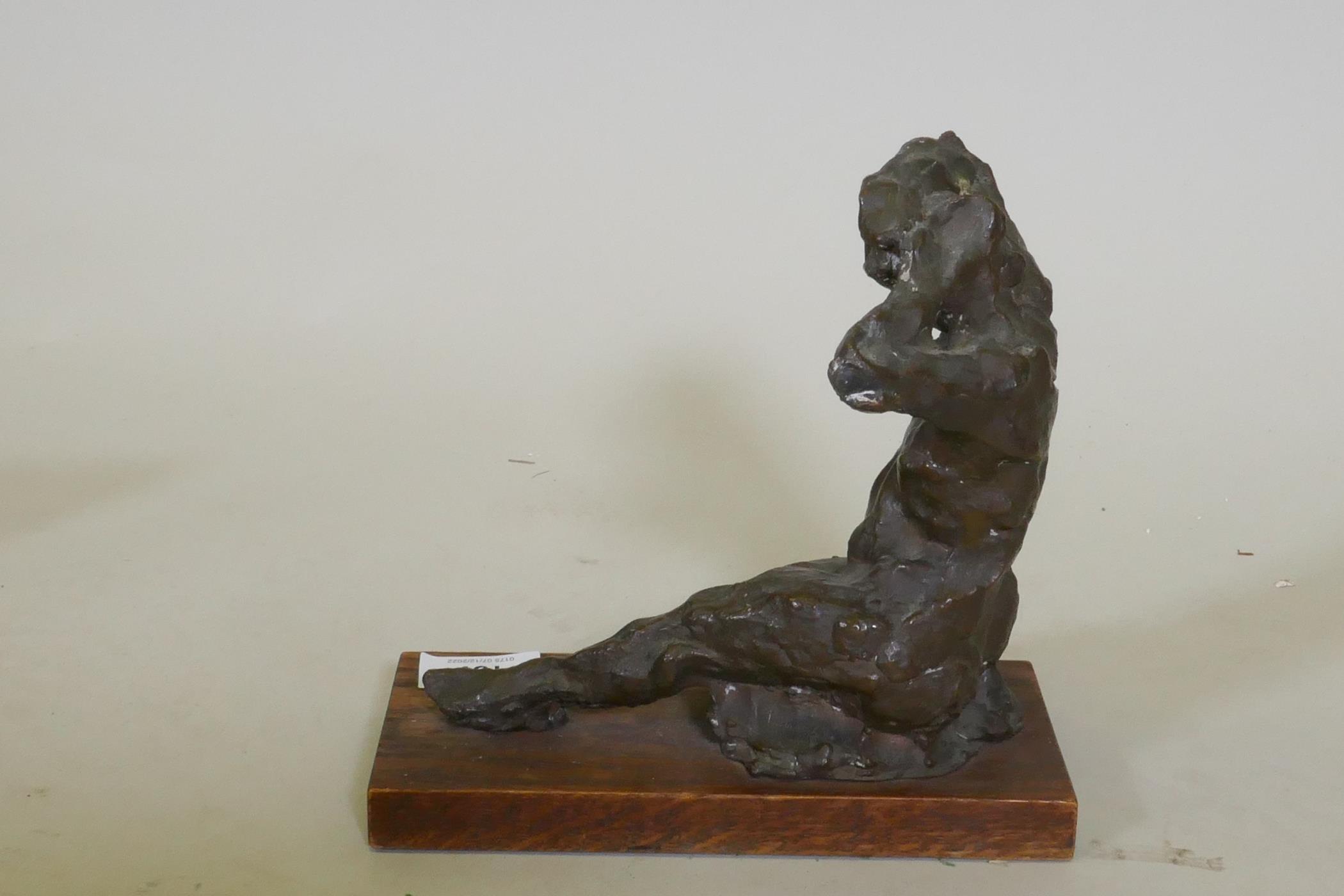 Abstract bronze figure of a seated nude, signed Lillie 60?, Lloyd Lillie? mounted on a wood base - Image 3 of 5