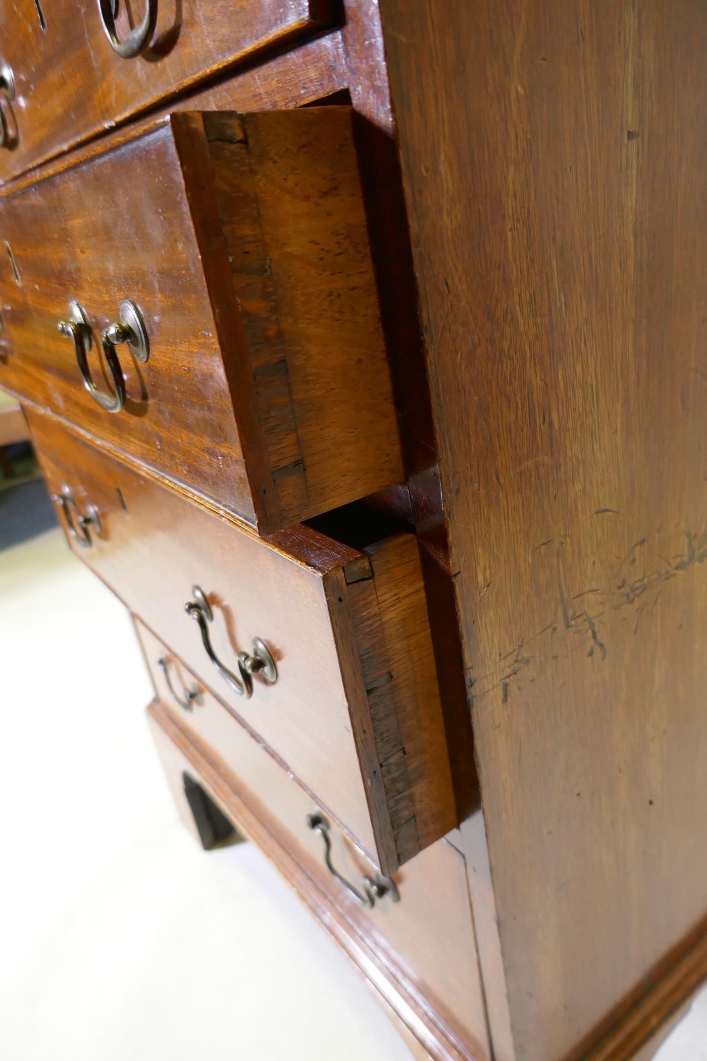 A C19th mahogany chest of four graduated drawers, raised on bracket feet, 57 x 40cm, 81cm high - Image 5 of 5