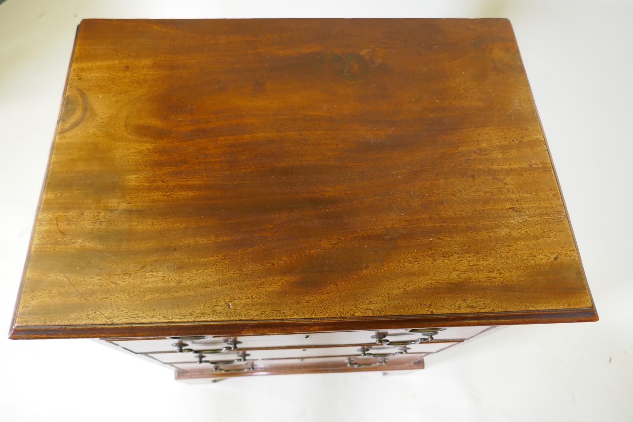 A C19th mahogany chest of four graduated drawers, raised on bracket feet, 57 x 40cm, 81cm high - Image 3 of 5