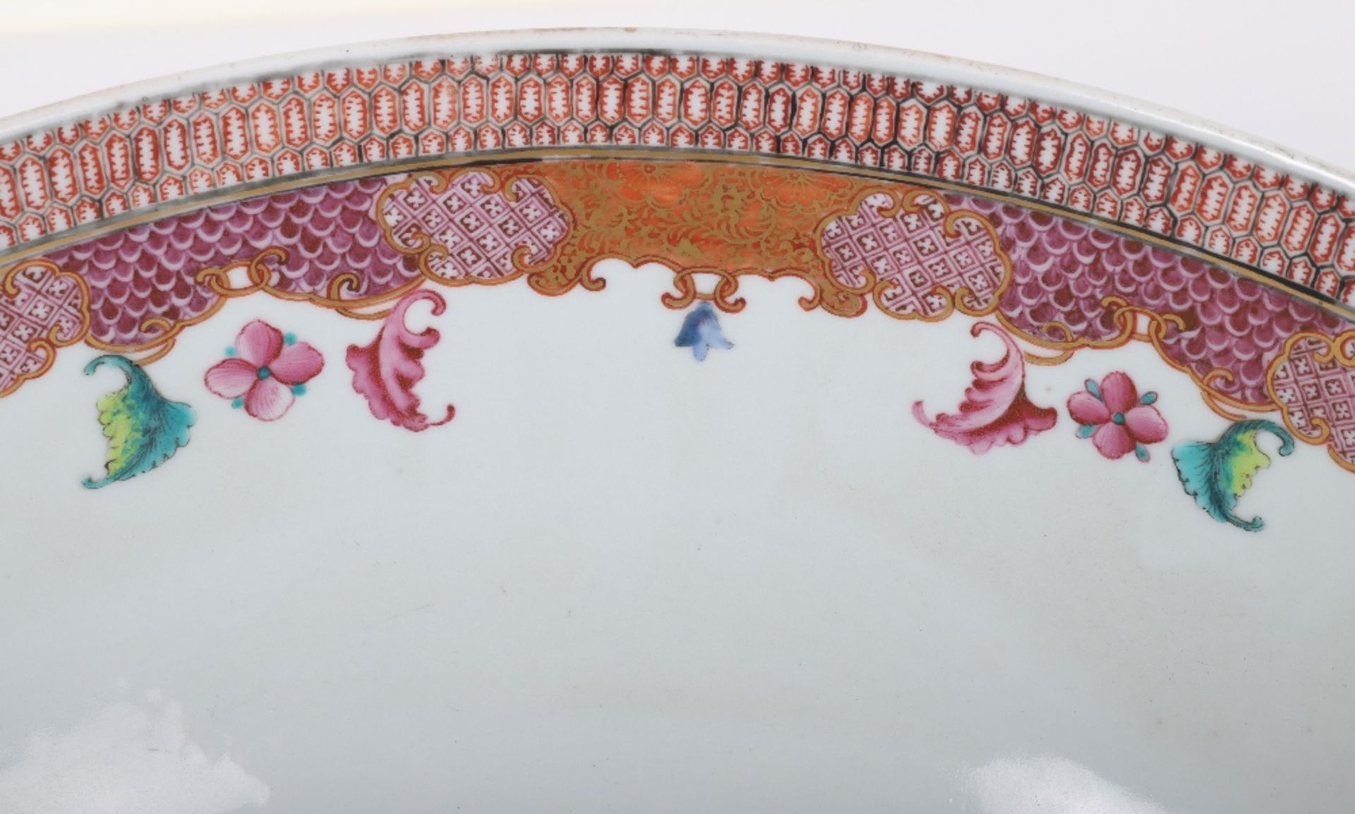 A rare substantial Chinese Mandarin palette famille rose punch bowl, - Bild 13 aus 15