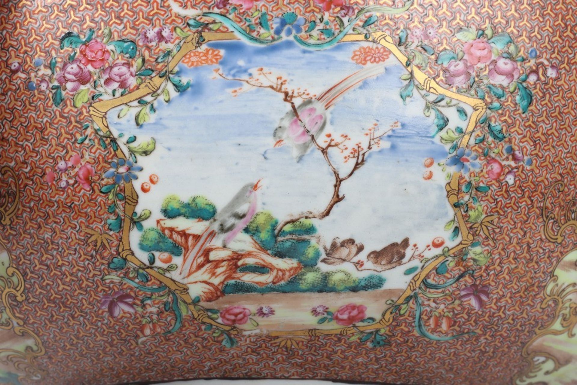 A rare substantial Chinese Mandarin palette famille rose punch bowl, - Bild 10 aus 15