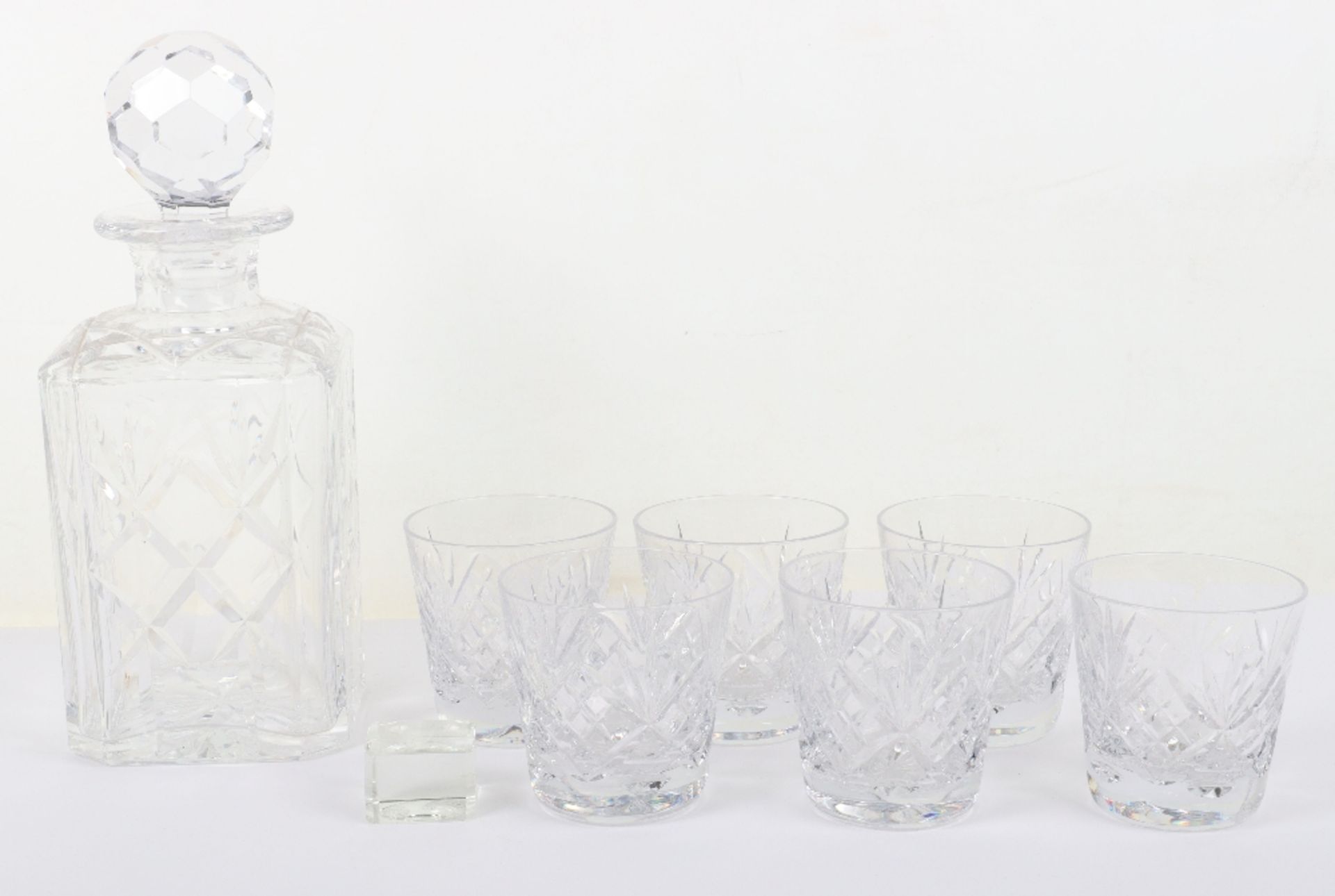 A quantity of cut glass including glasses and decanter - Bild 6 aus 9