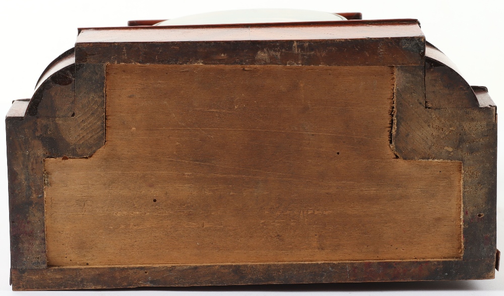 A 19th century mahogany mantle clock - Image 9 of 10