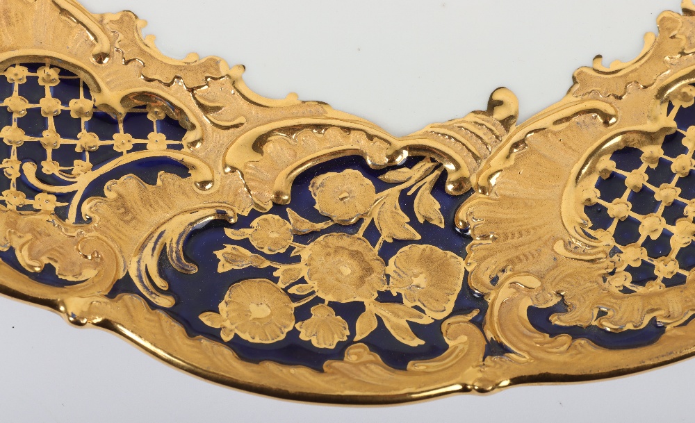 A Meissen porcelain cabinet plate - Image 4 of 6