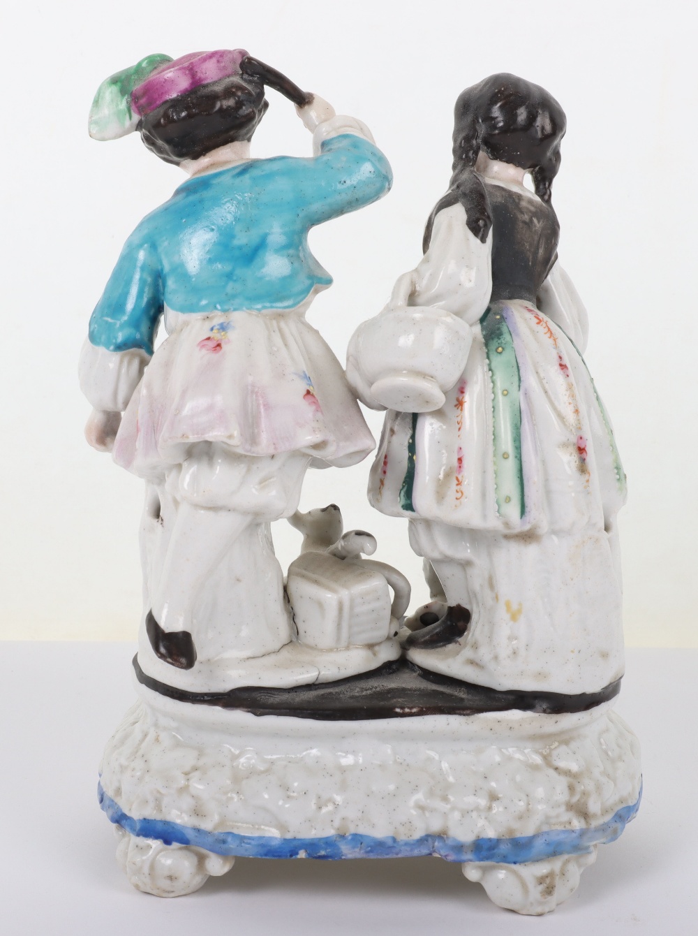 An 18th century porcelain group of man and woman with two dogs - Bild 4 aus 6