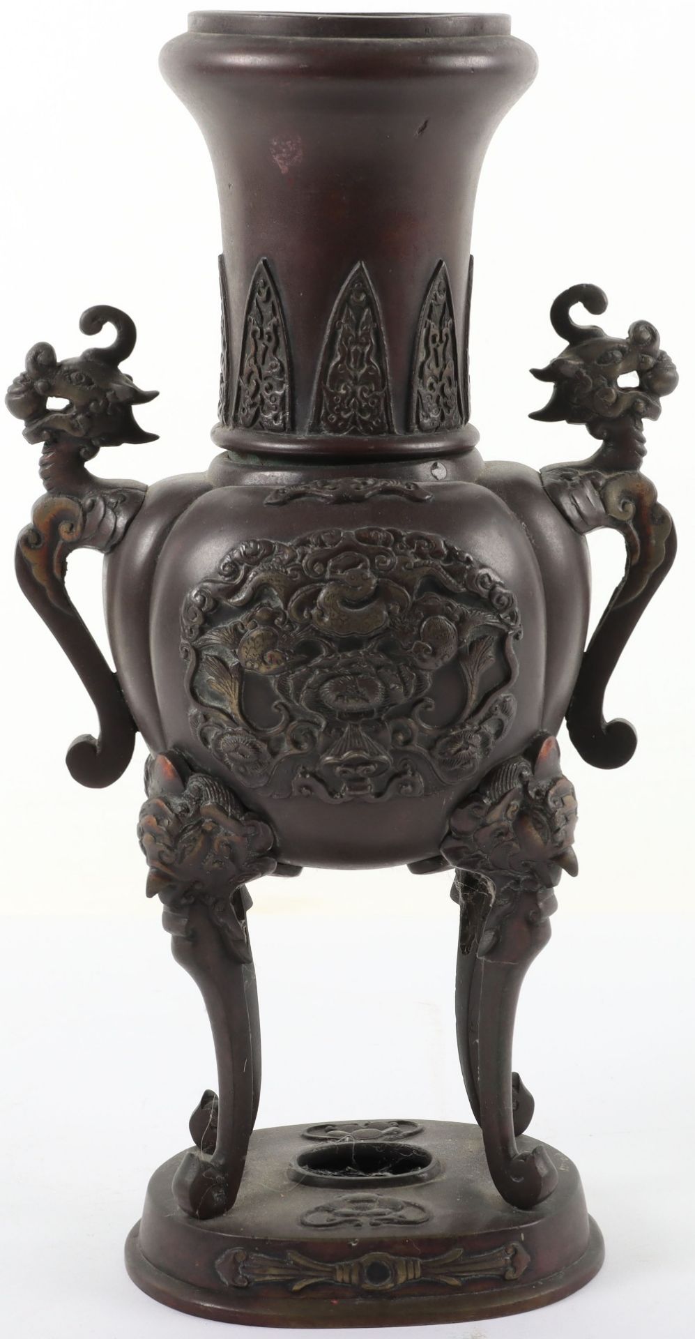 A Chinese archaic bronze vase on stand - Bild 2 aus 8