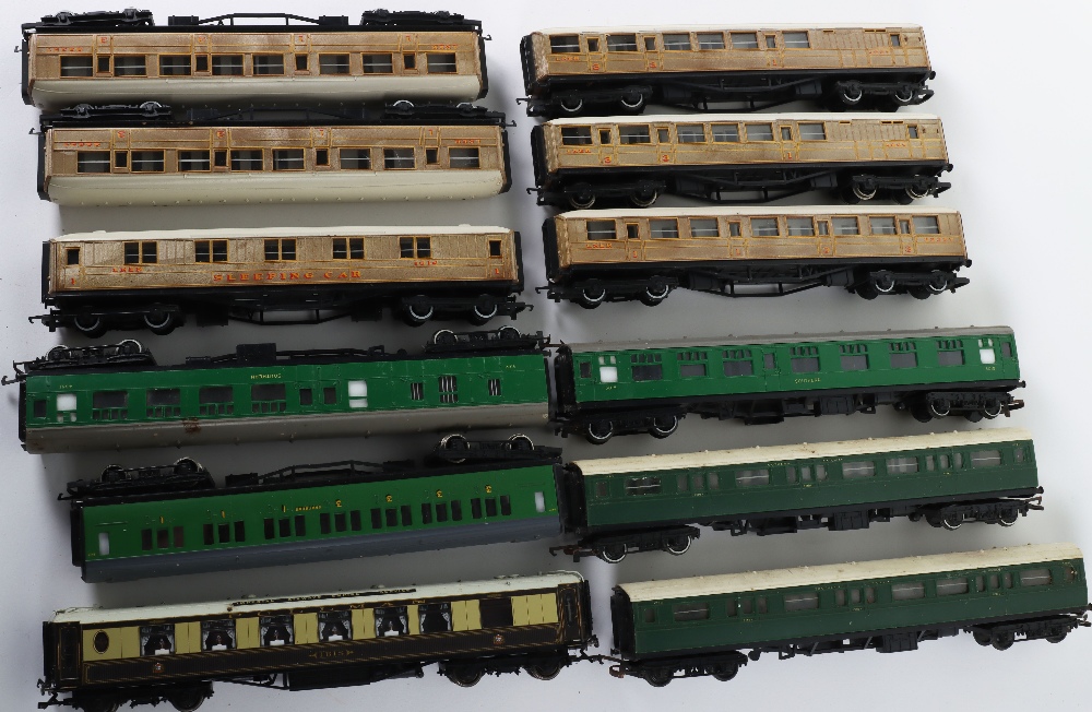 Collection of various HO/OO gauge locomotives and rolling stock - Bild 3 aus 8