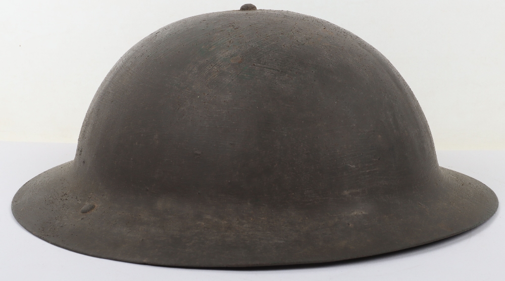 WW1 British Officers Steel Combat Helmet of the East Kent Regiment “The Buffs” - Image 5 of 9