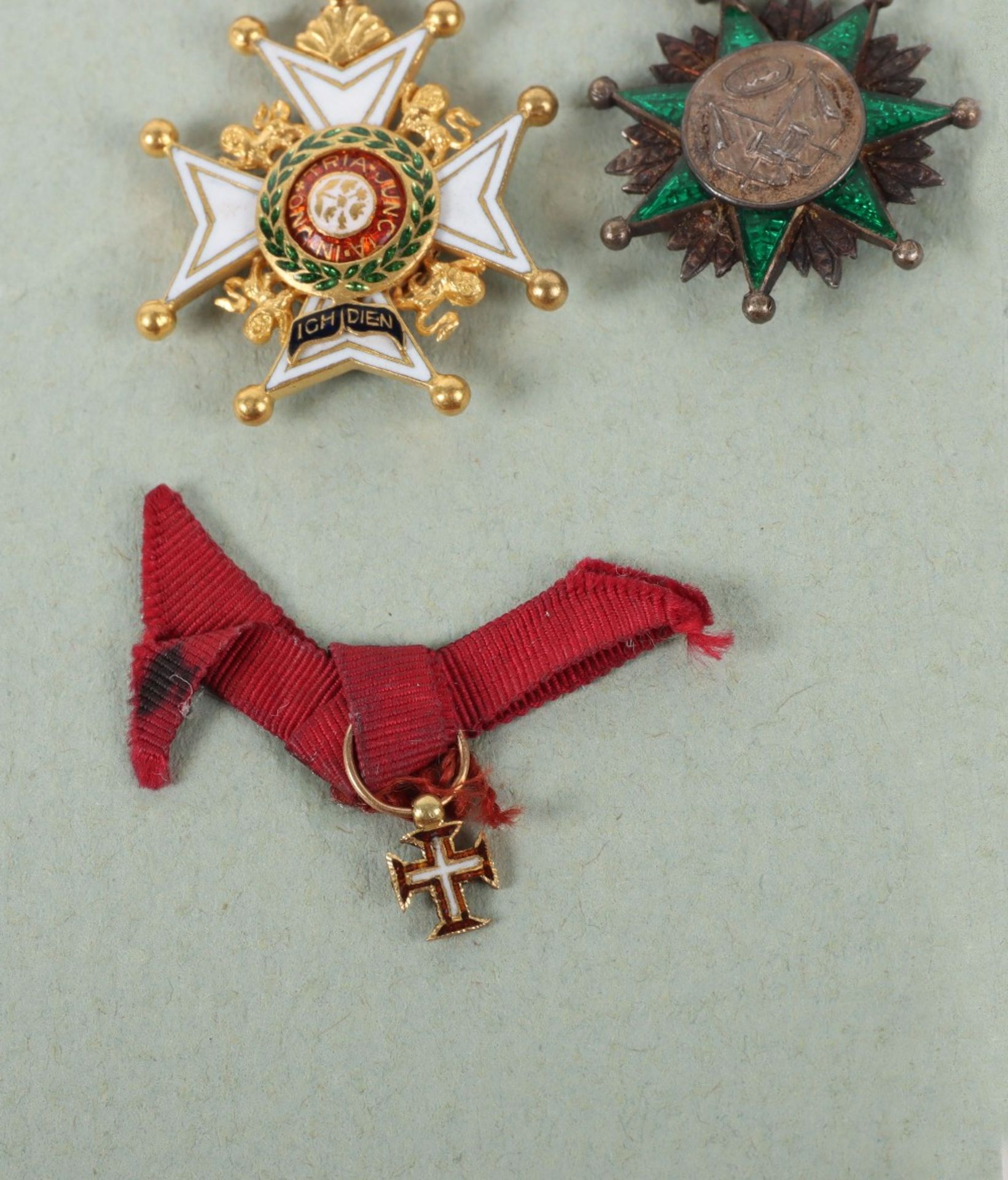 Interesting Pair of Un-Attributed Miniature Medals - Bild 3 aus 4