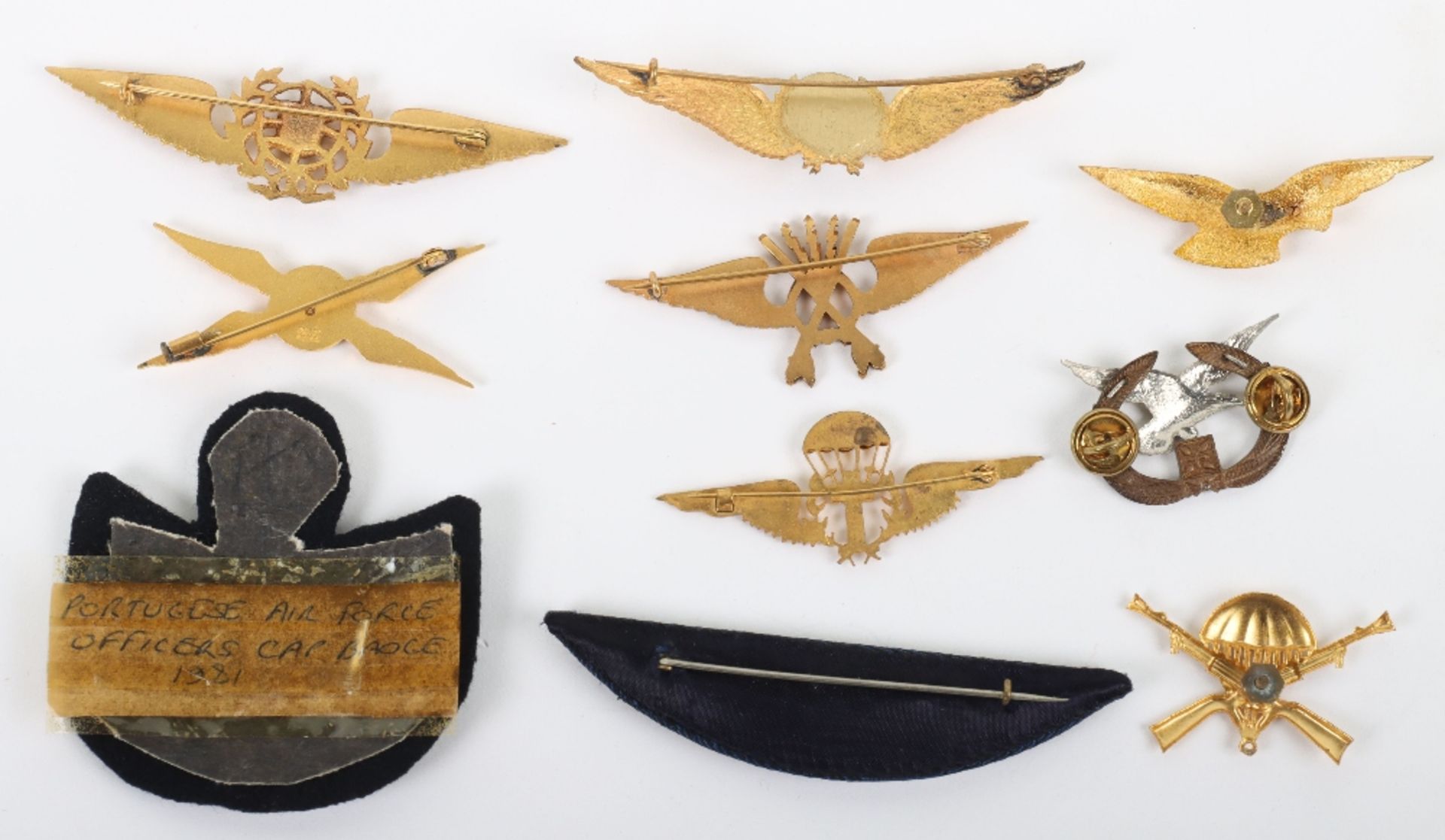 Grouping of Foreign Nationality Airforce Badges and Insignia - Image 2 of 2