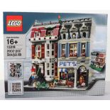 Lego creator Expert 10218 “Pet Shop” boxed set