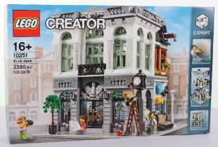 Lego Creator 10251 “Brick Bank” boxed set