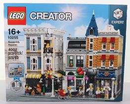 Lego Creator expert 10255 “Assembly Square” boxed set