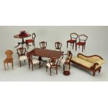 Suite of 1/12th scale Dolls House furniture by Brian Underlay,