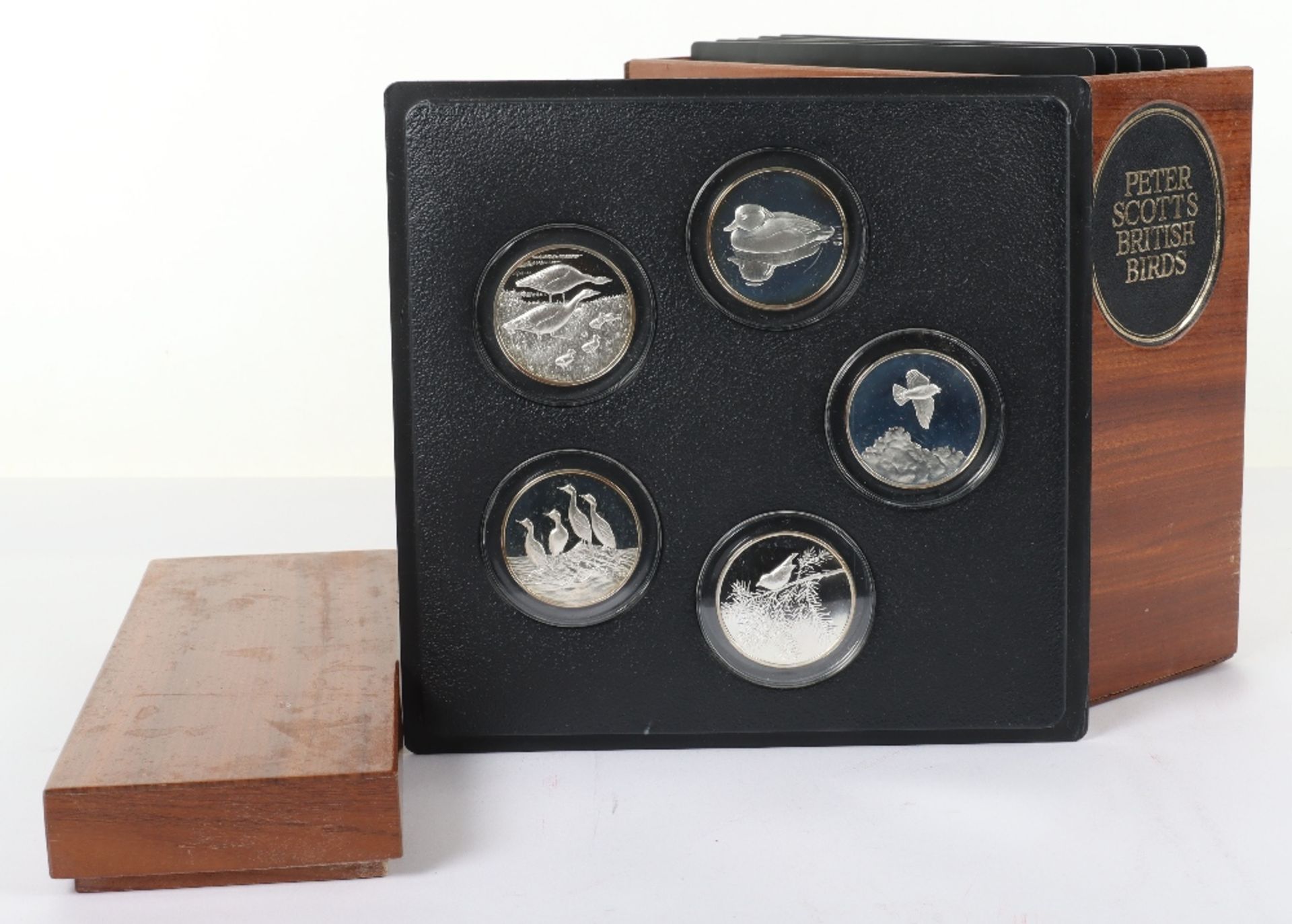 A set of thirty five silver medals, John Pinches, Peter Scotts British Birds - Image 2 of 4