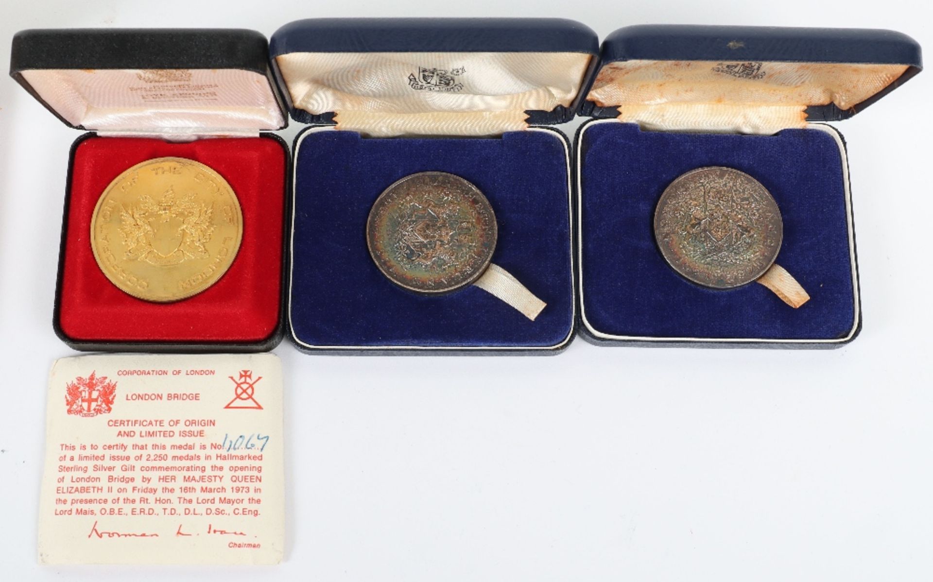 Prince of Wales Caernareon 1969 Medal (98g) - Image 2 of 3