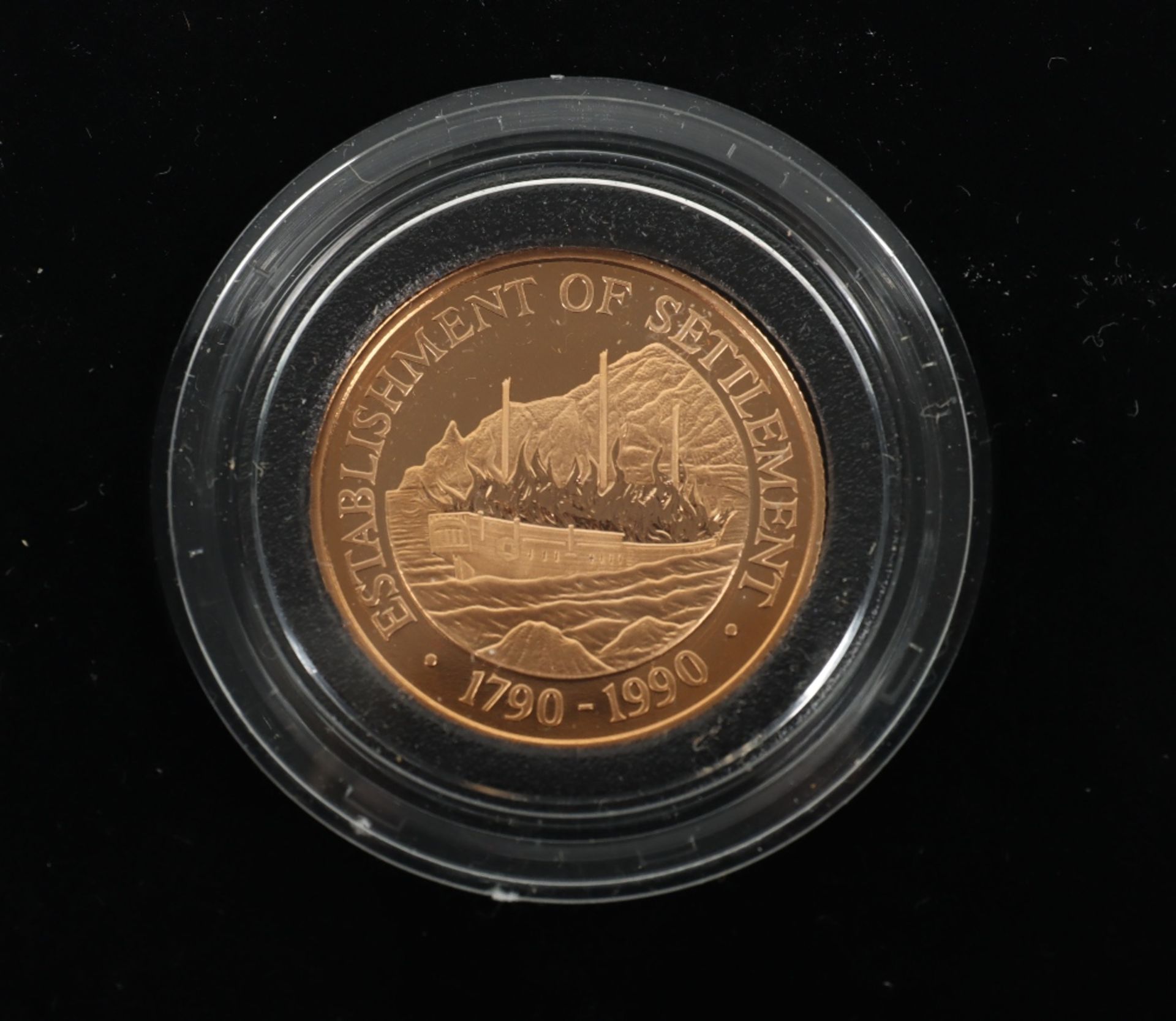 1990 Pitcairn Islands gold proof $250 - Image 3 of 4
