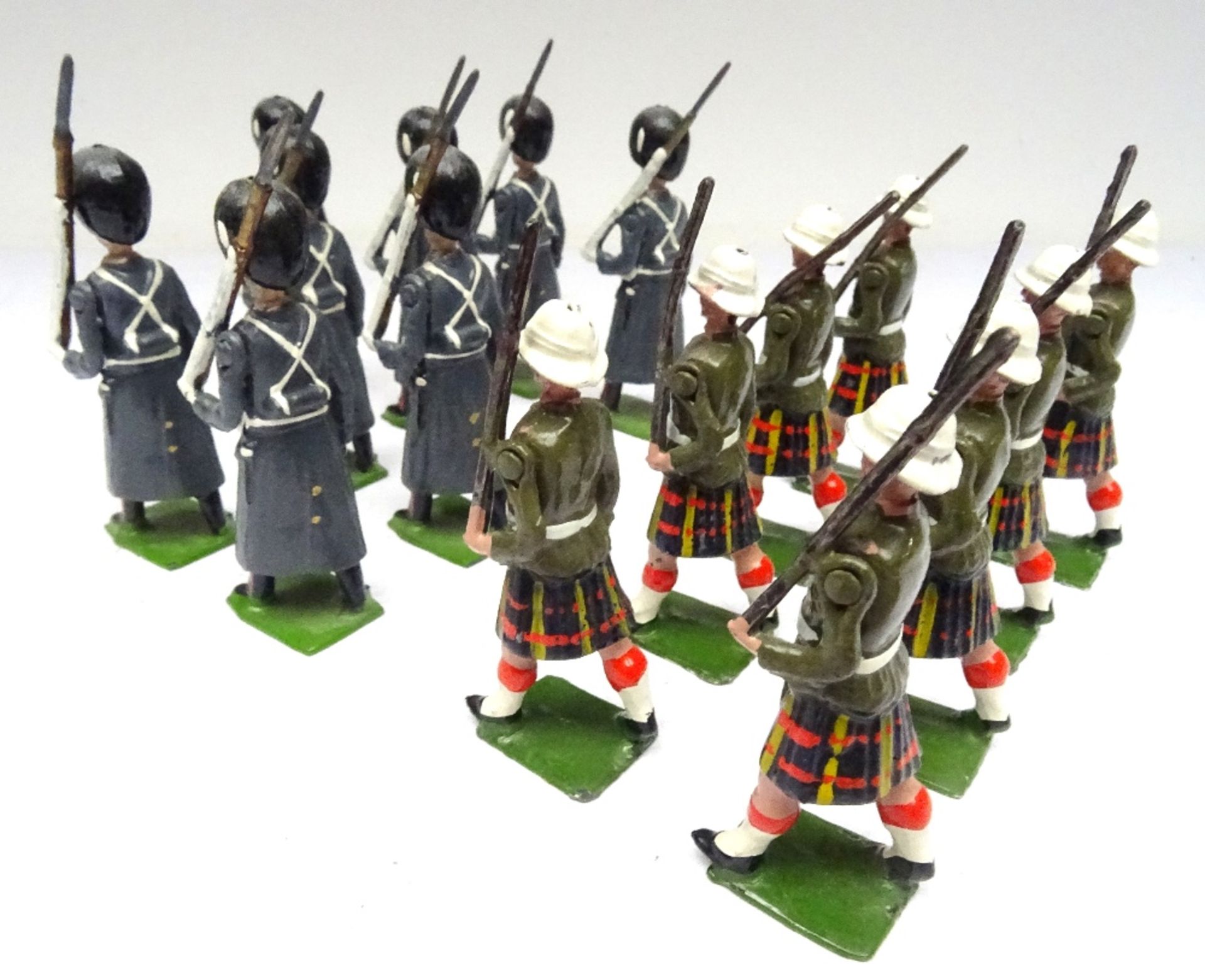 Britains set 312, Grenadier Guards in greatcoats - Bild 3 aus 6