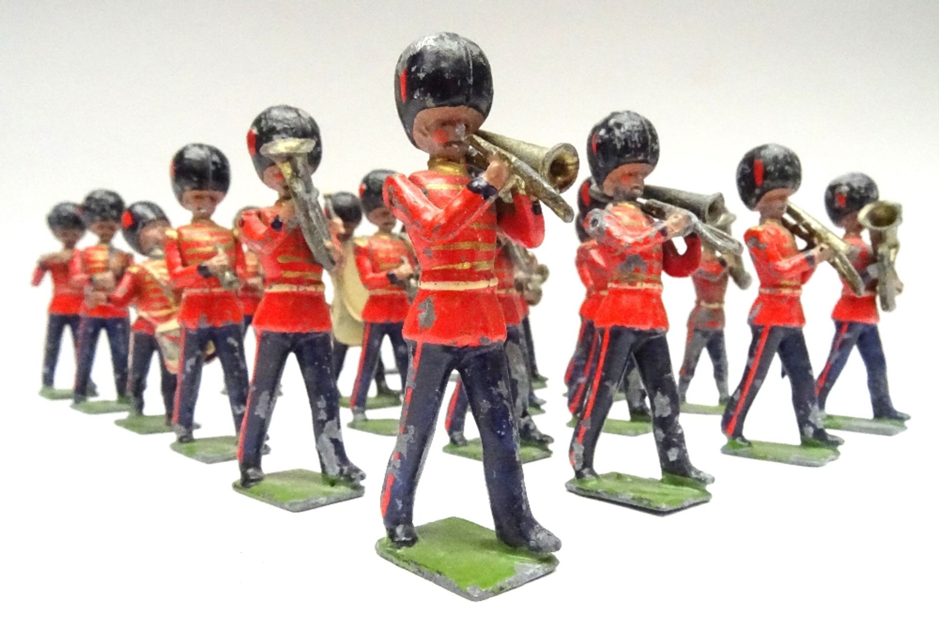Britains set 37, Band of the Coldstream Guards - Image 7 of 11