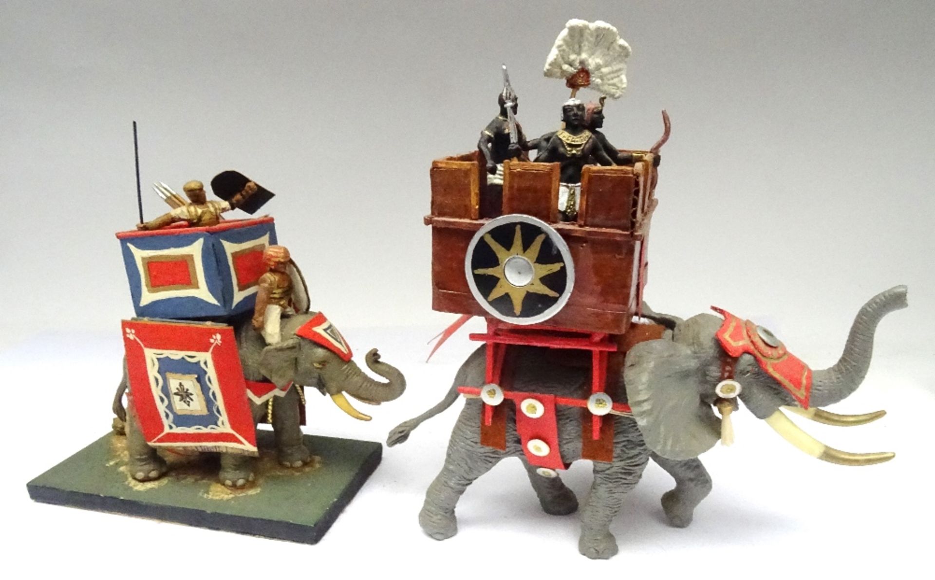 Plastic African and Indian War Elephants - Bild 3 aus 3