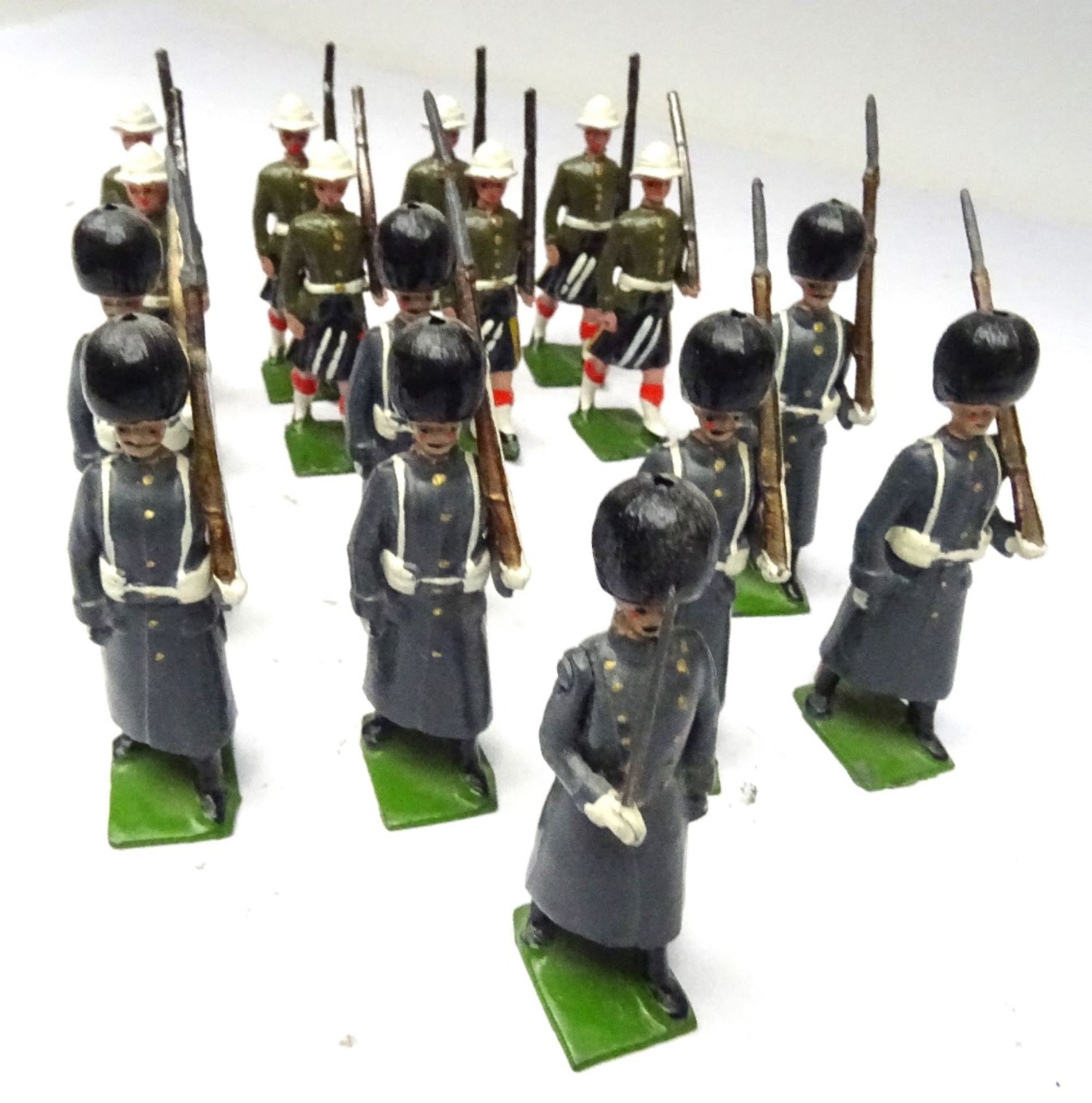 Britains set 312, Grenadier Guards in greatcoats - Bild 6 aus 6