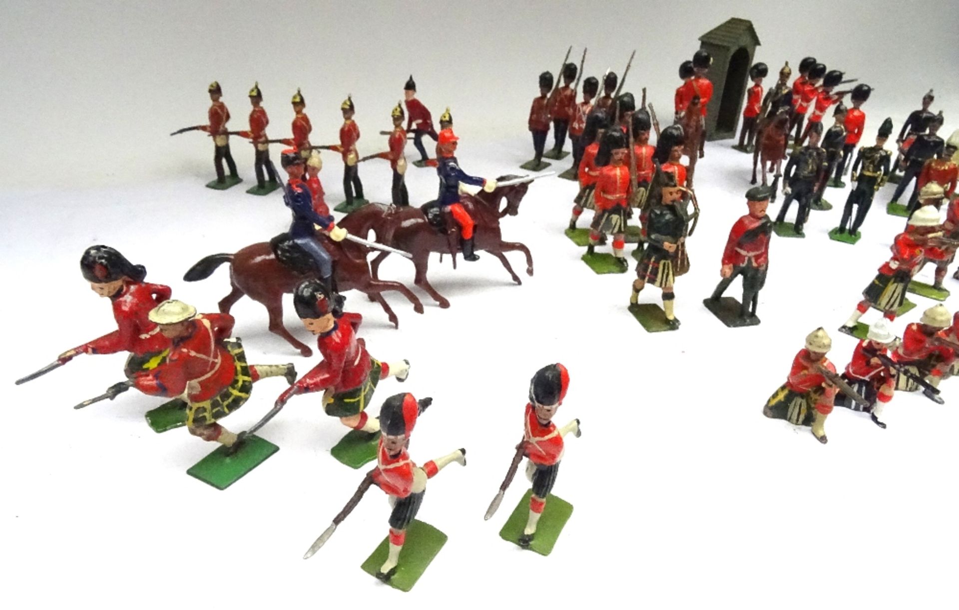 Britains and five other Infantry in full dress - Bild 5 aus 5