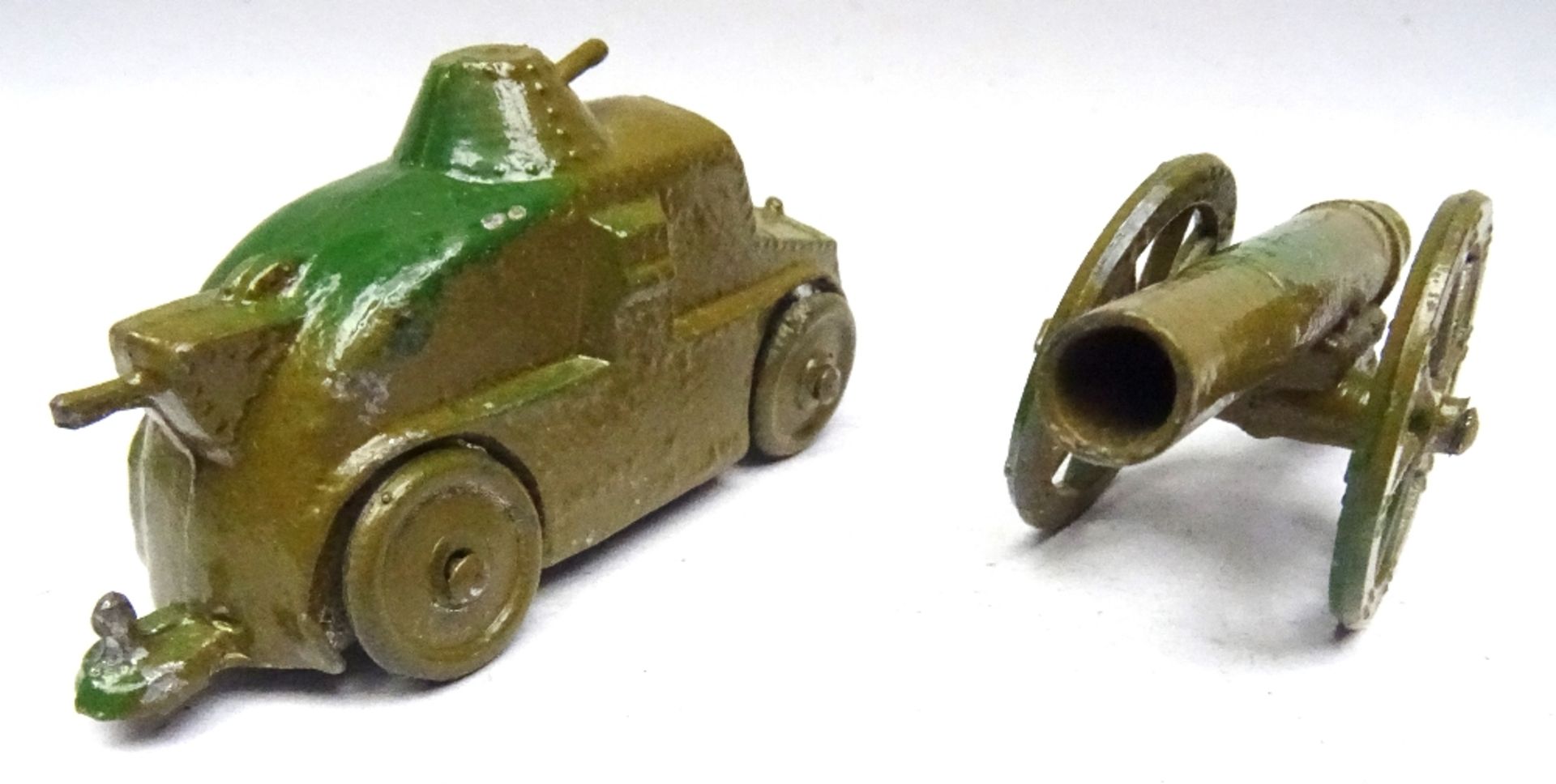 Crescent RARE miniature Armoured Car and Gun set - Image 4 of 5