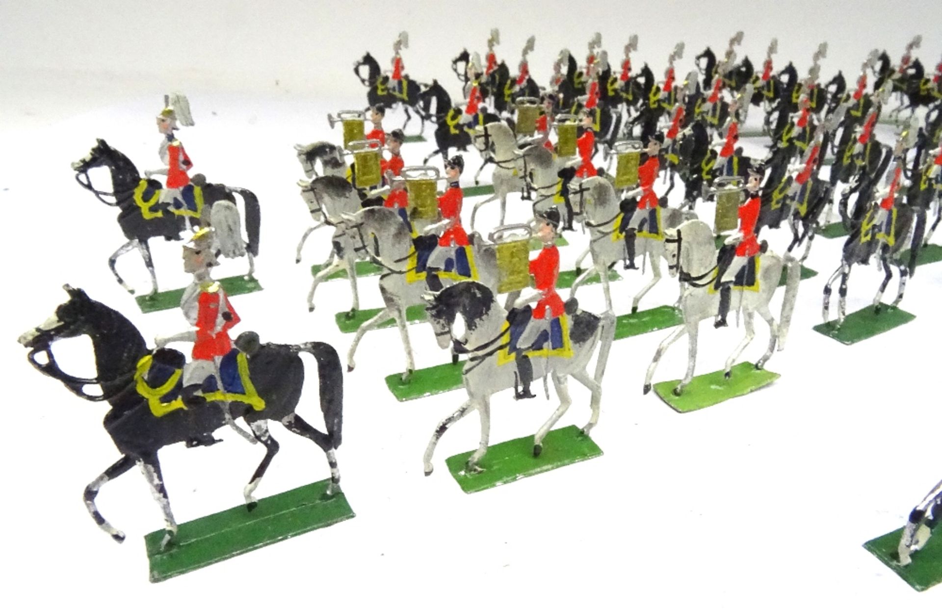 28mm scale German flat figures: British mounted Life Guards - Image 2 of 15