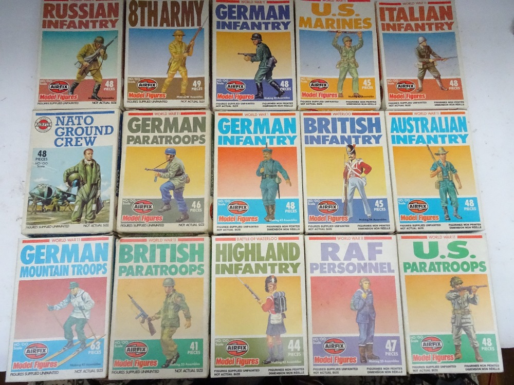 Airfix 00 gauge plastic figures in 1980s style boxes