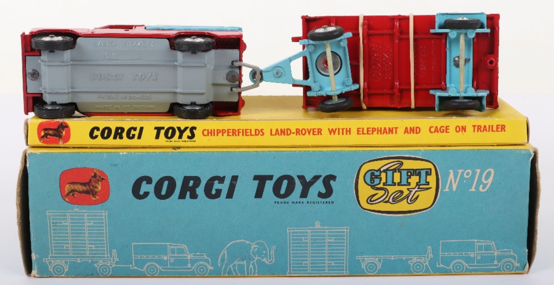 Corgi Toys Gift Set 19 Chipperfield’s Circus Land-Rover with Elephant and Cage on Trailer - Bild 4 aus 4