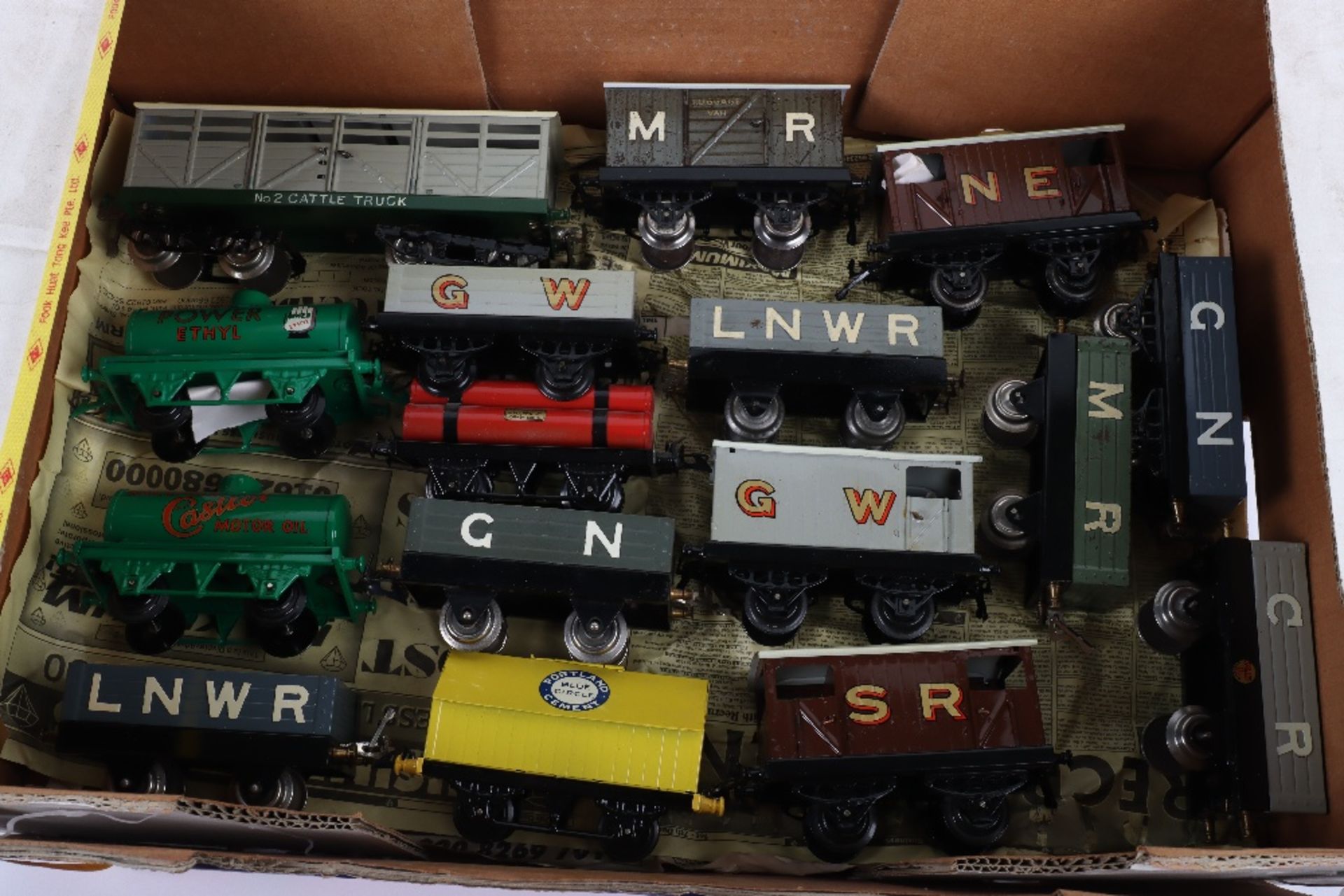 Collection of Hornby 0 gauge locomotives and rolling stock - Bild 4 aus 4