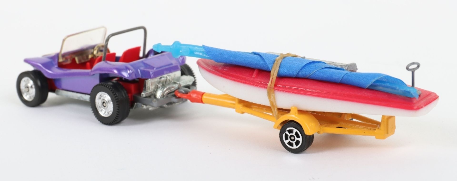 Corgi Toys Whizzwheels Models, Gift set 26 Beach buggy and sailing boat - Bild 4 aus 4