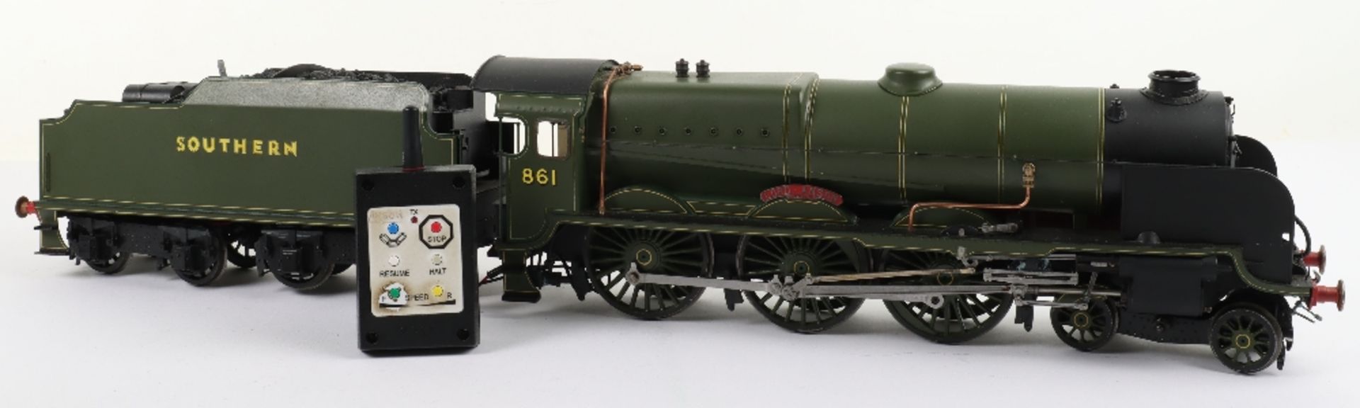 A good kit/scratch built gauge 1 electric 4-6-0 Southern ‘Lord Anson’ locomotive and tender - Bild 2 aus 3